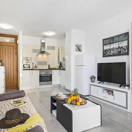 Comfy In Americas Air Condition Apartament